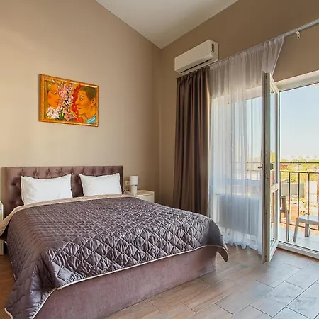 Five Seasons Family Aparthotel