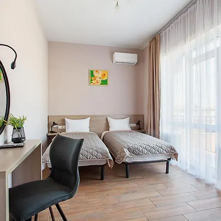 Five Seasons Family Aparthotel Odesa