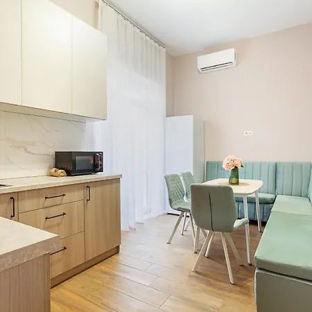 Five Seasons Family Aparthotel Odesa