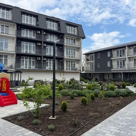 Five Seasons Family Aparthotel 4*