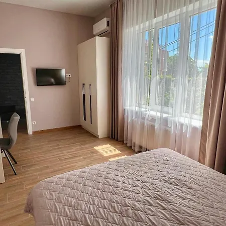 Aparthotel Five Seasons Family 4*