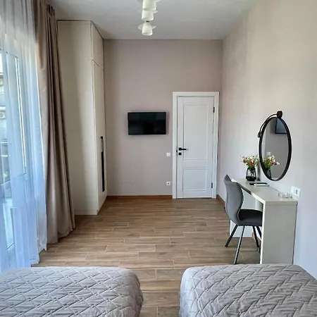Five Seasons Family Aparthotel 4*