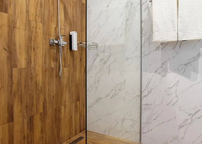 Five Seasons Family *