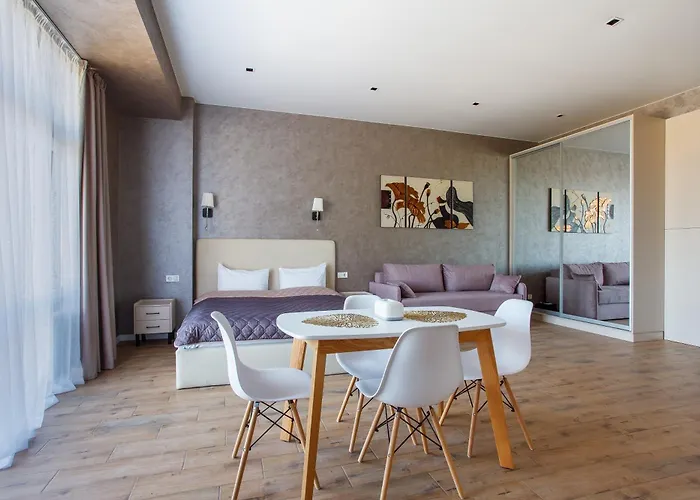 Five Seasons Family Aparthotel *